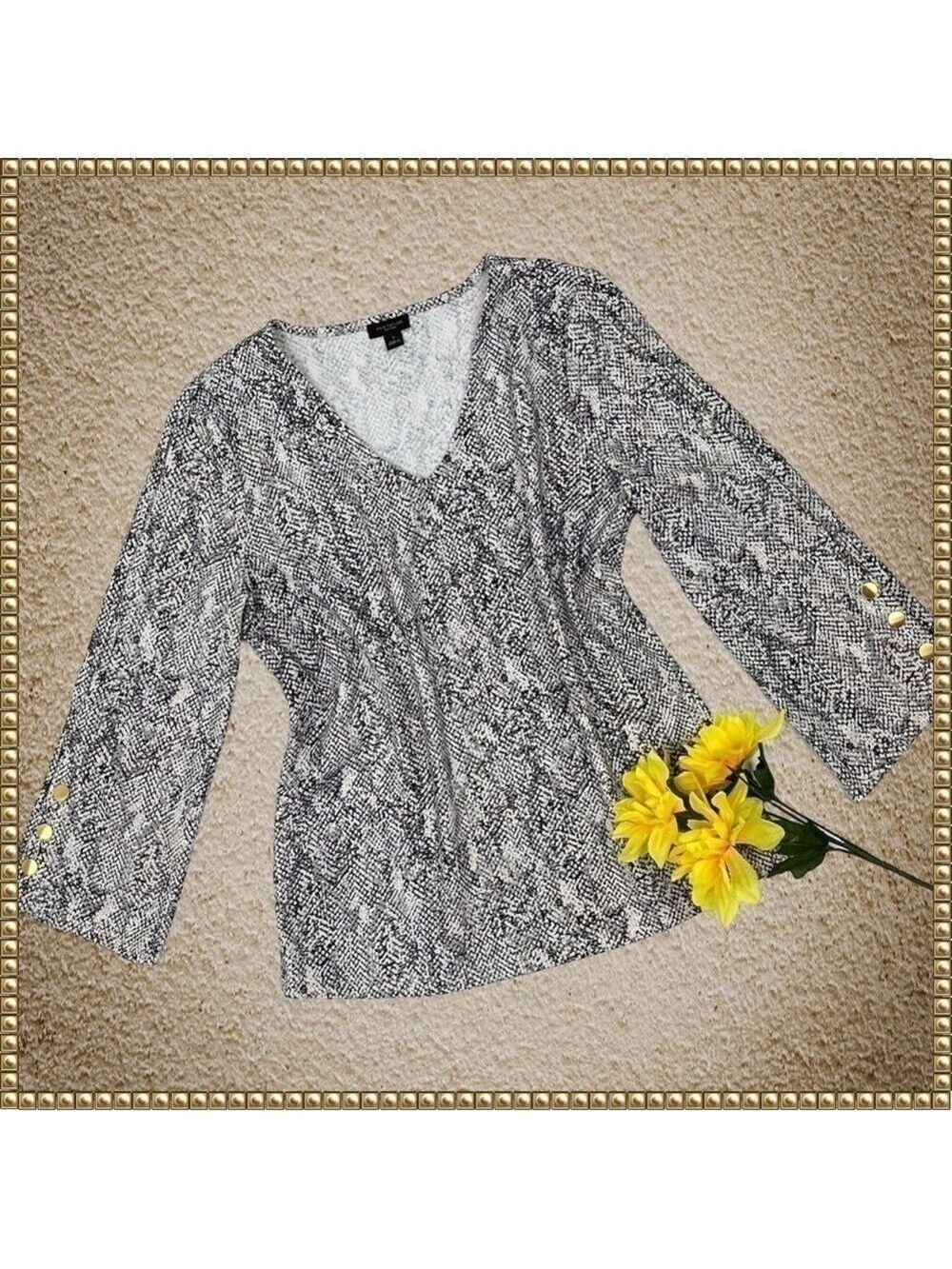 Ann Taylor Factory Small V Neck Long Sleeve Snakeskin Print Top
